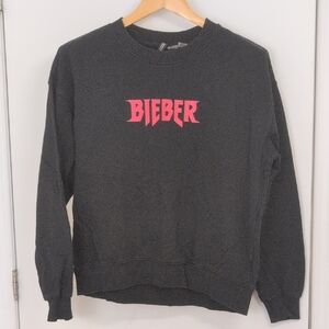 H&M / JUSTIN BIEBER CREWNECK SIZE LARGE